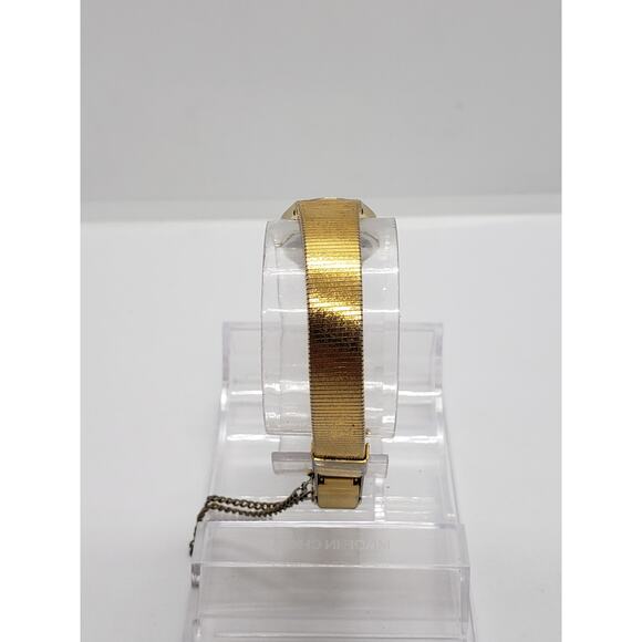 Women\'s Seiko watch. Small gold face. 2C20-5609 R0, 443030, D5017 main image 5